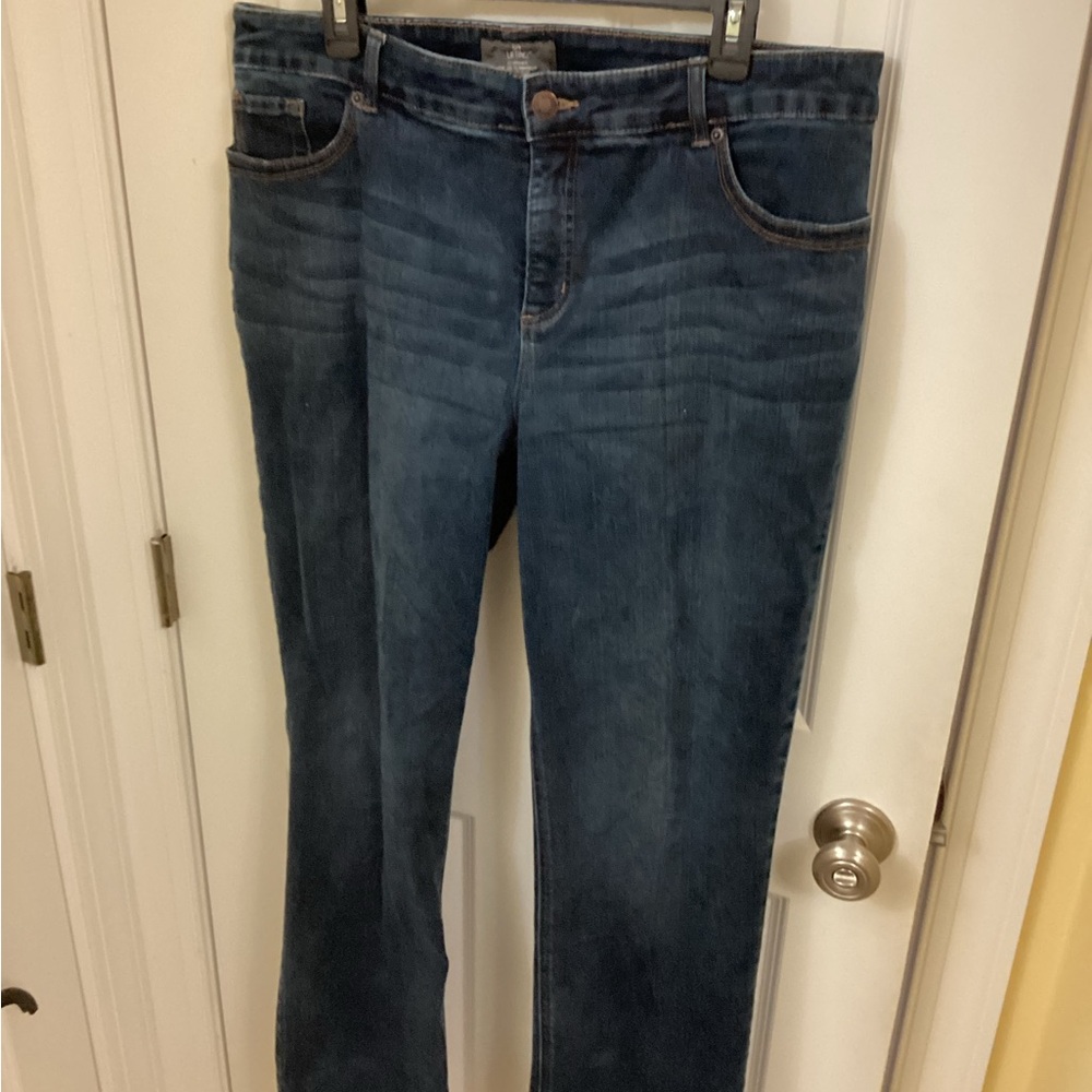 Chico's Lifting So Slimmimg Blue Straight Leg Jeans Size 3